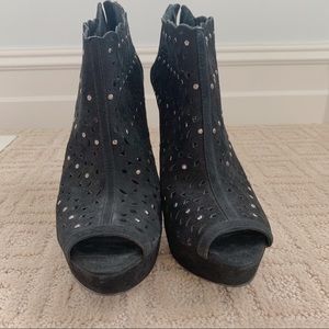 Open-toed Bootie Ankle Pumps